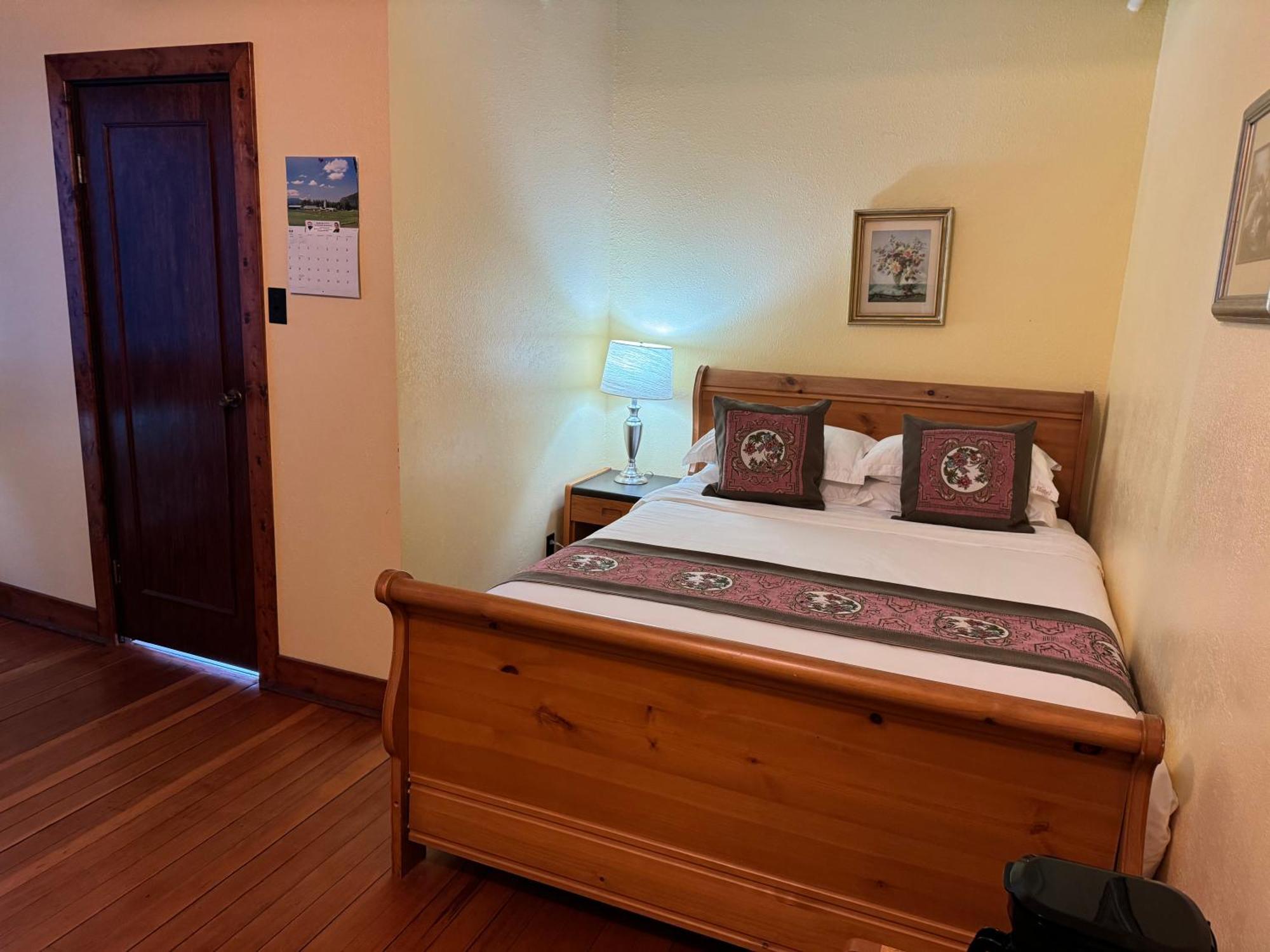 Rodmay Hotel Powell River Extérieur photo