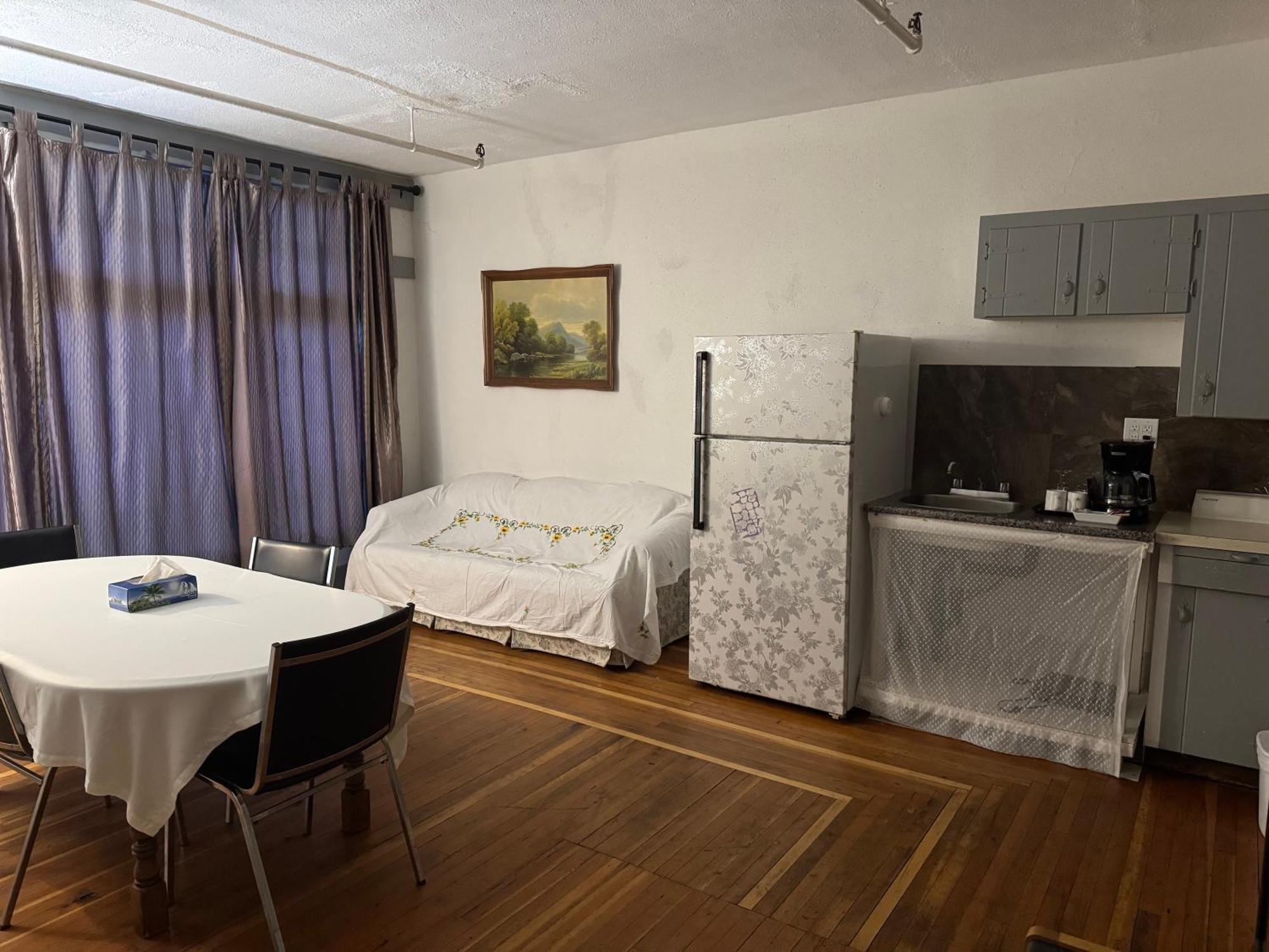 Rodmay Hotel Powell River Extérieur photo