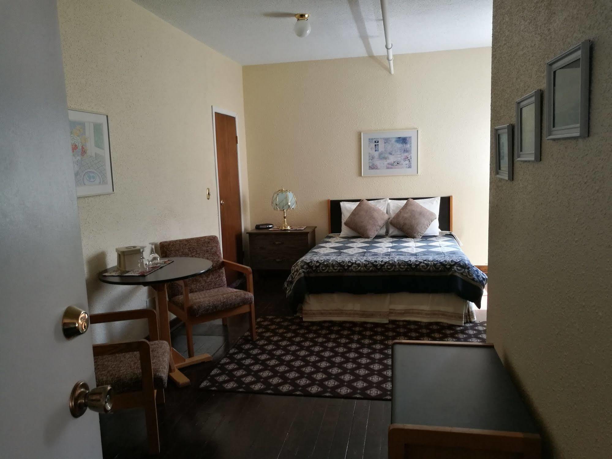 Rodmay Hotel Powell River Extérieur photo